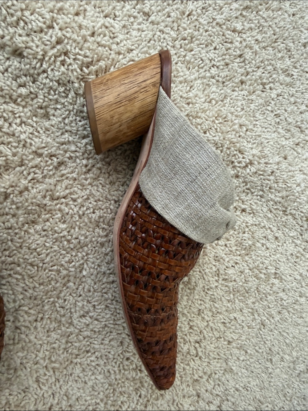 Bernardo Brown Woven Pointed-Toe Mules with Light Neutral Knot Strap - Picture 3 of 6